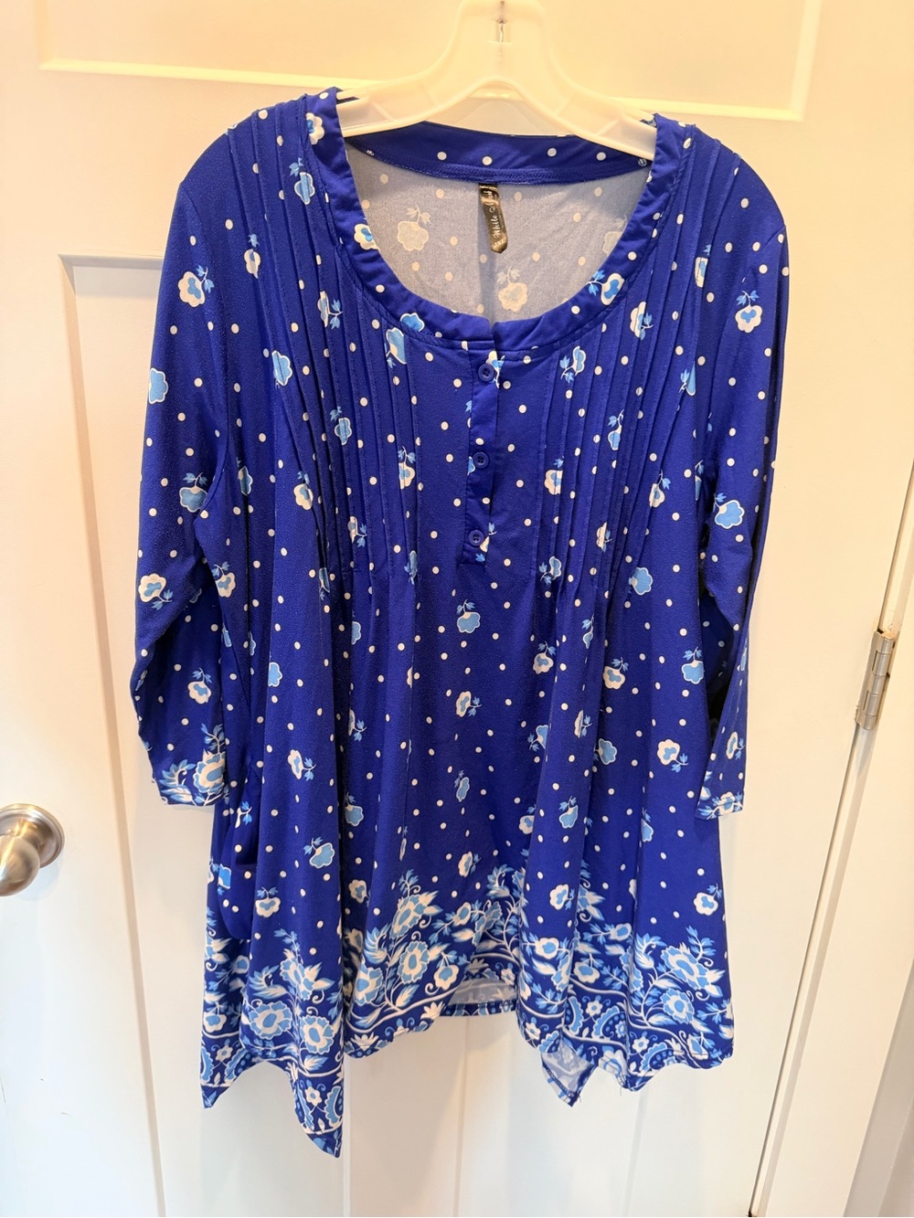 White Mark Blue Floral Polka Dot Tunic Top 2XL Plus Size Handkerchief Hem